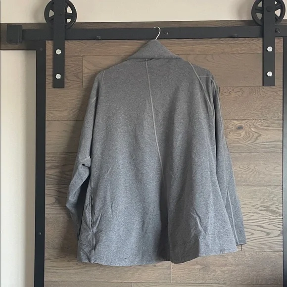 lululemon athletica Gray Jacket - Picture 9 of 9